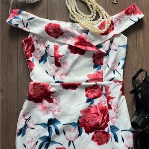 Delicate Flower Flora Midi Dress, tag attached, no stains and damage.